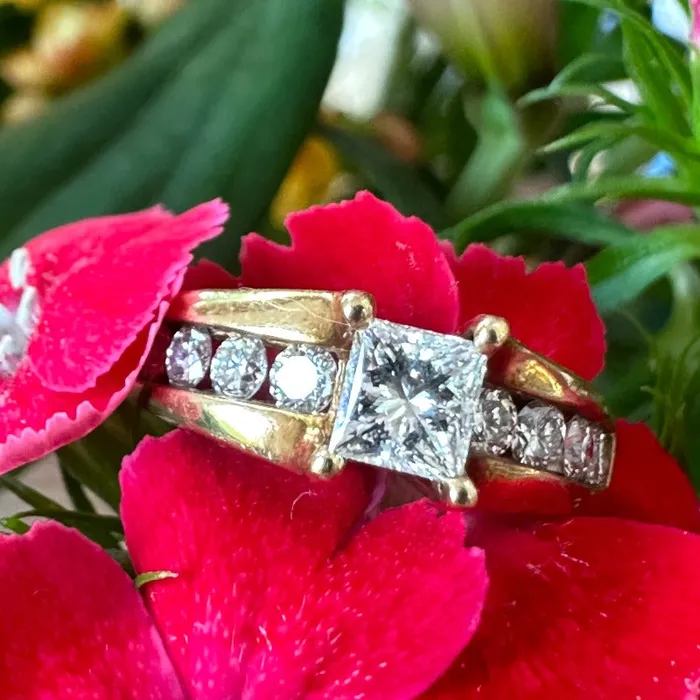 ONeills Estate Jewelry Rings 14 Karat Yellow Gold Diamond Ring 10000701