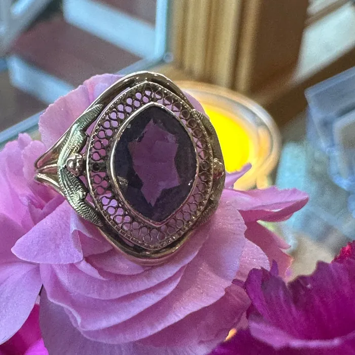 Rings ONeills Estate Jewelry 10 Karat Yellow Gold Amethyst Ring 20002628
