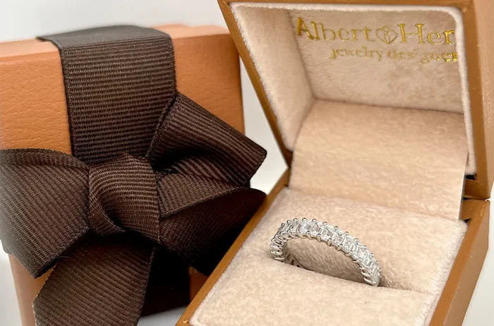 Eternity Ring 262cts Emerald Cut Diamonds Platinum Albert Hern Rings Eternity Ring 262cts Emerald Cut Diamonds Platinum Albert Hern Rings