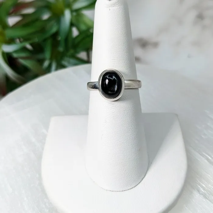 Rings Bliss Crystals Black Star Sapphire SS Oval Ring LV5012